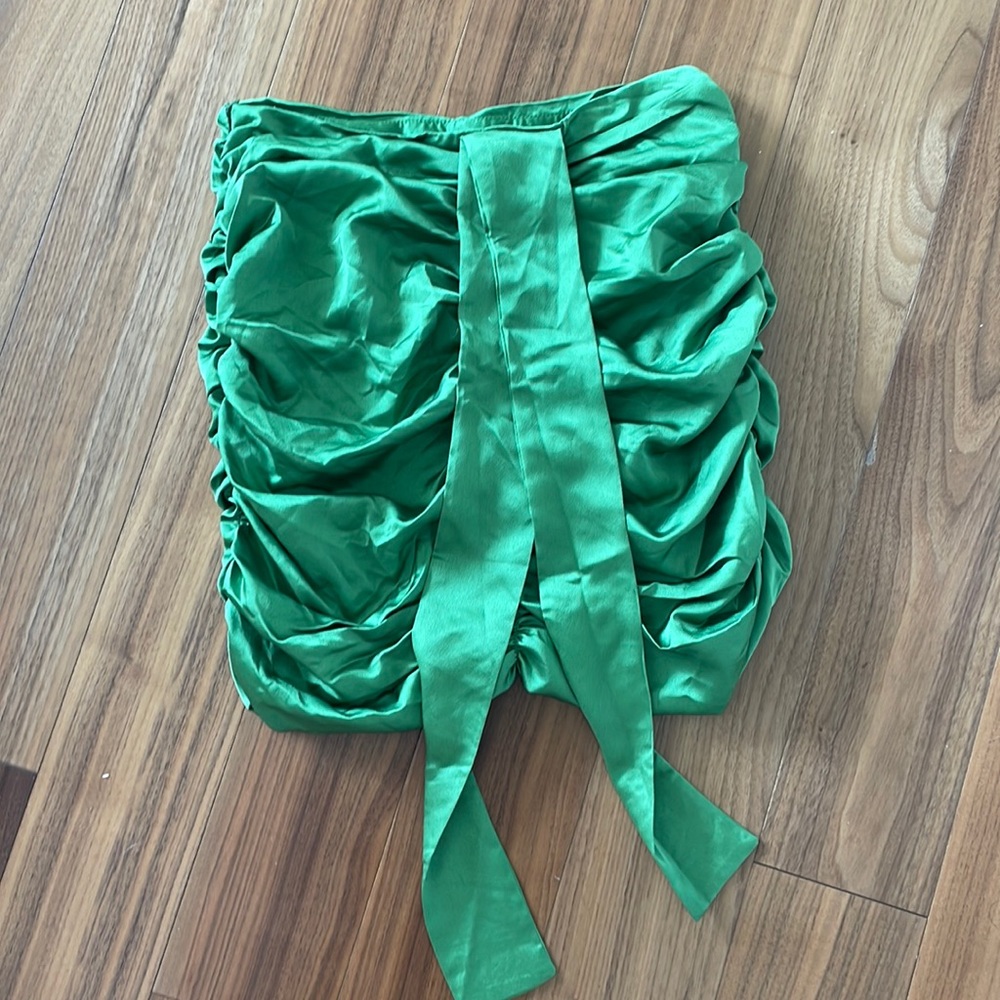 NWT Bright Green Satin Ruched Side Mini Skirt - Picture 5 of 10